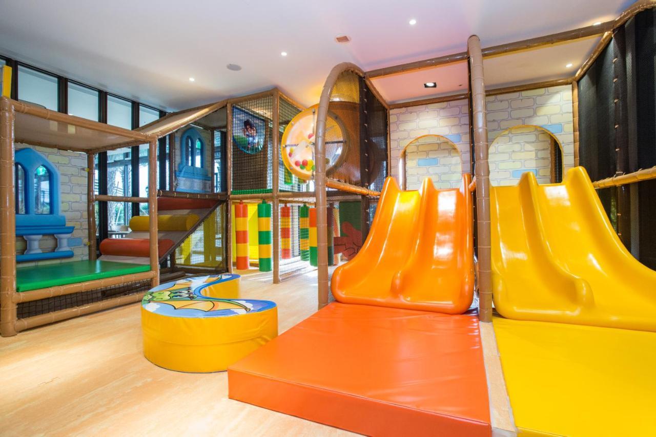 Cuncyue Hot Spring Resort ليودونغ المظهر الخارجي الصورة The children's play area