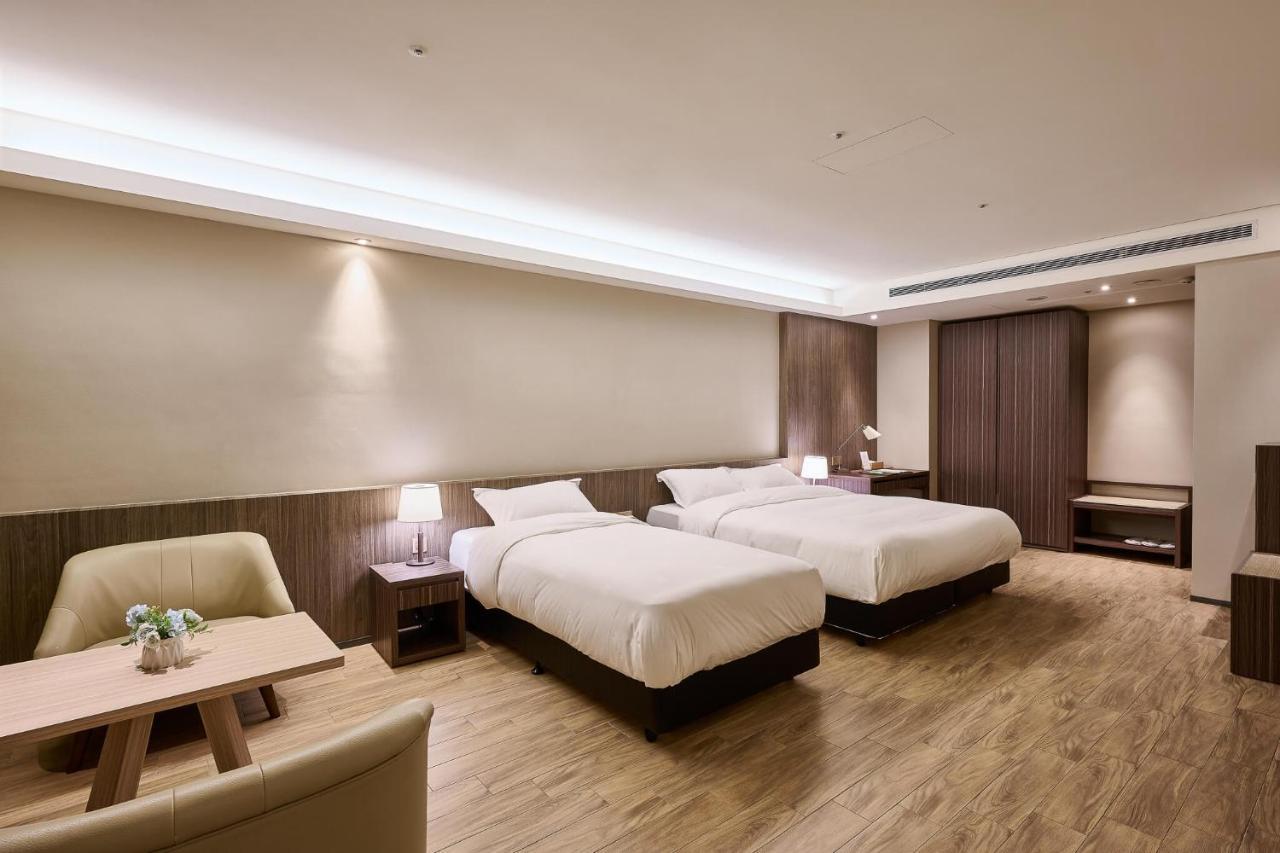Cuncyue Hot Spring Resort ليودونغ المظهر الخارجي الصورة Deluxe Room
