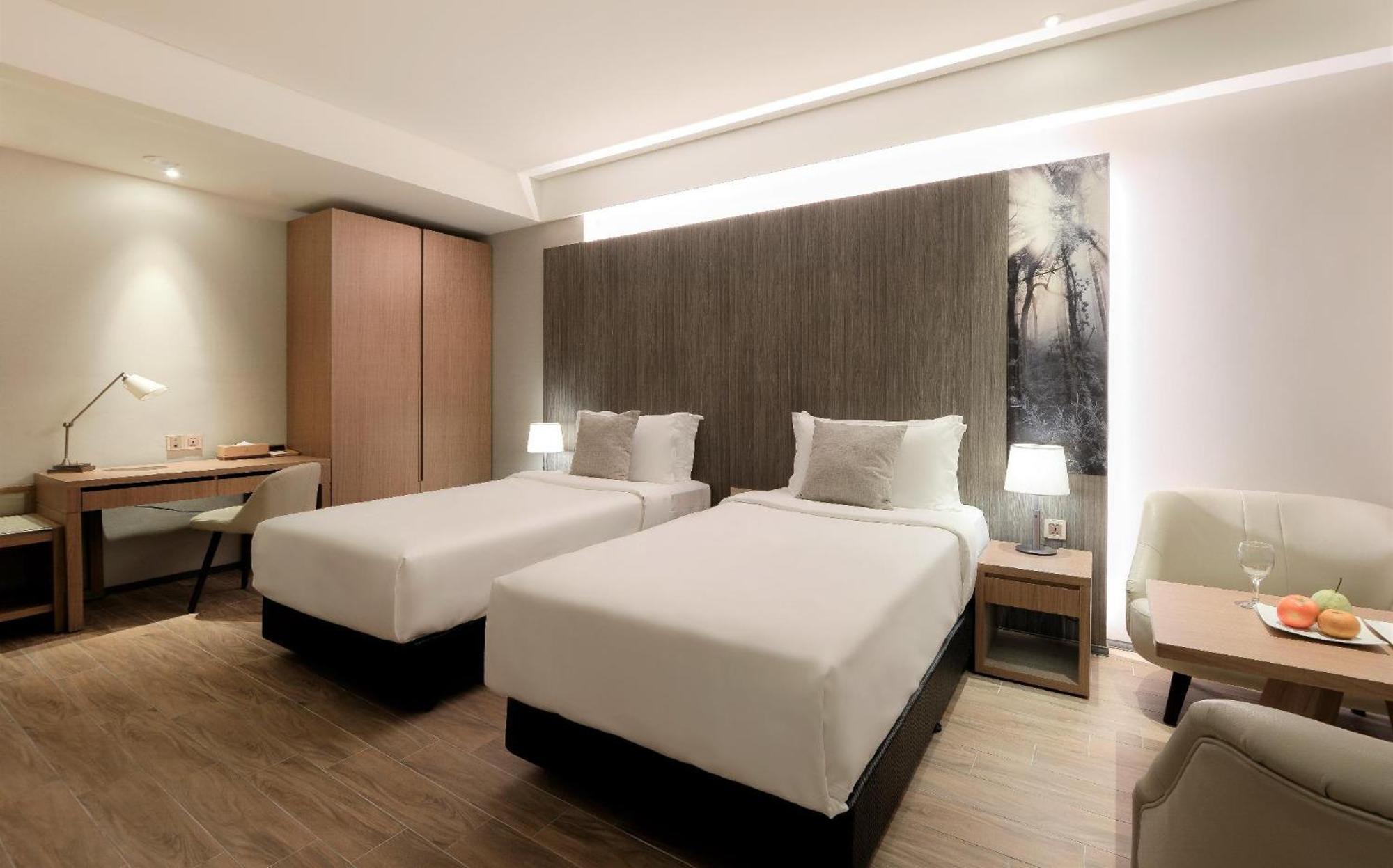 Cuncyue Hot Spring Resort ليودونغ الغرفة الصورة Deluxe Room